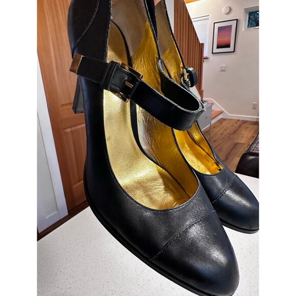 Banana Republic Classic Women's 7.5 Black Gold Mary Jane 3" Heel Shoe - Picture 8 of 8